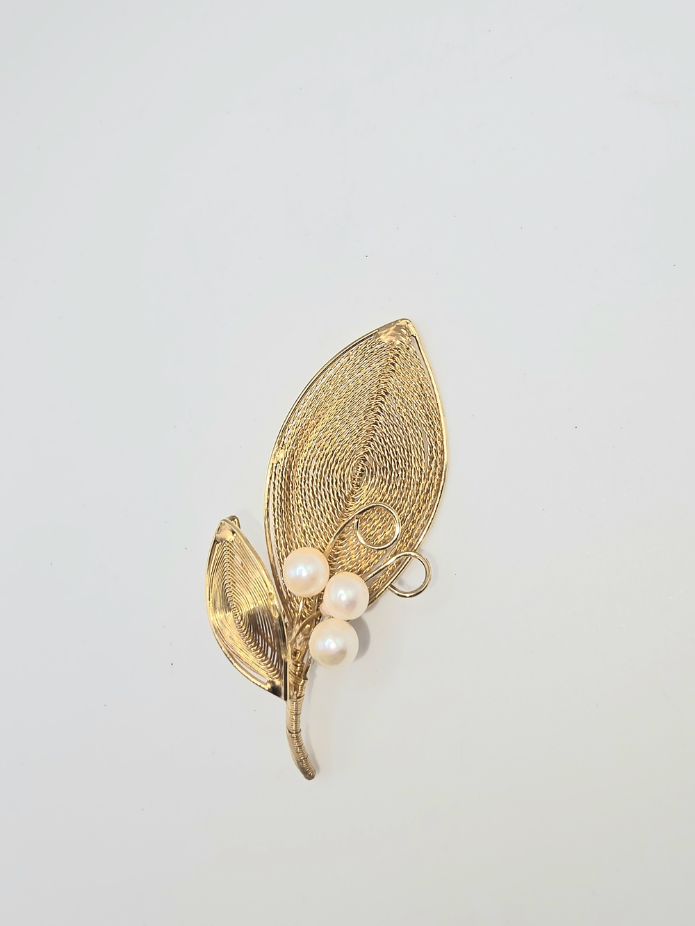 Vintage 18 K Gold Filled Leaf Brooch with Pearls - Elegant Women’s Jewelry